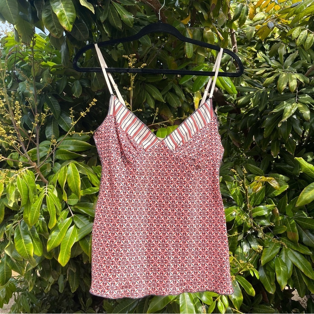 Rozae‎ Nichols red ivory blue geo print silk cami tank top